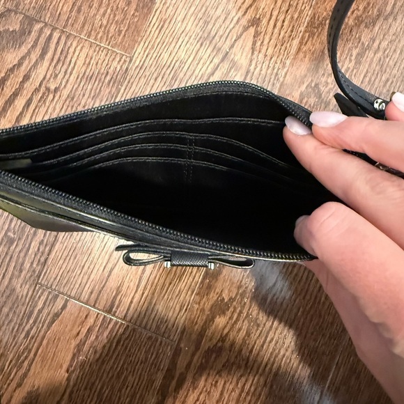 Vintage Coach Darcy Wristlet - Picture 6 of 6